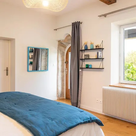 Les Pierres Seches - House With Pool And Open View Near The Village